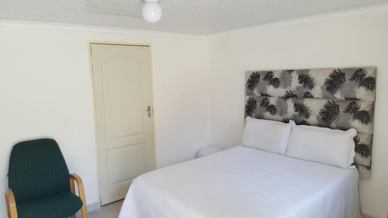 Simbasun Cottages ミッドラント エクステリア 写真