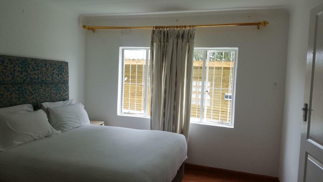 Simbasun Cottages ミッドラント エクステリア 写真