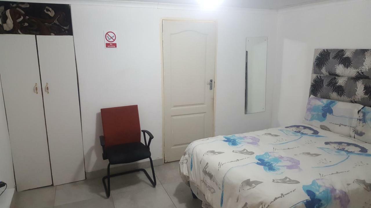 Simbasun Cottages ミッドラント エクステリア 写真